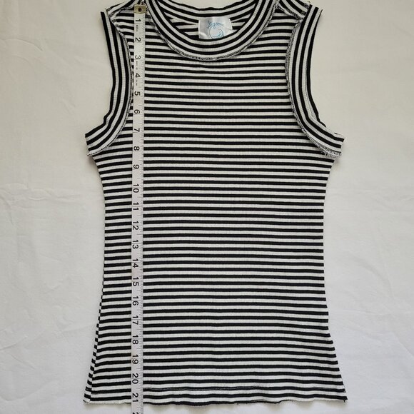 Black and White Fitted Striped Tank Top Size Small - Picture 8 of 10